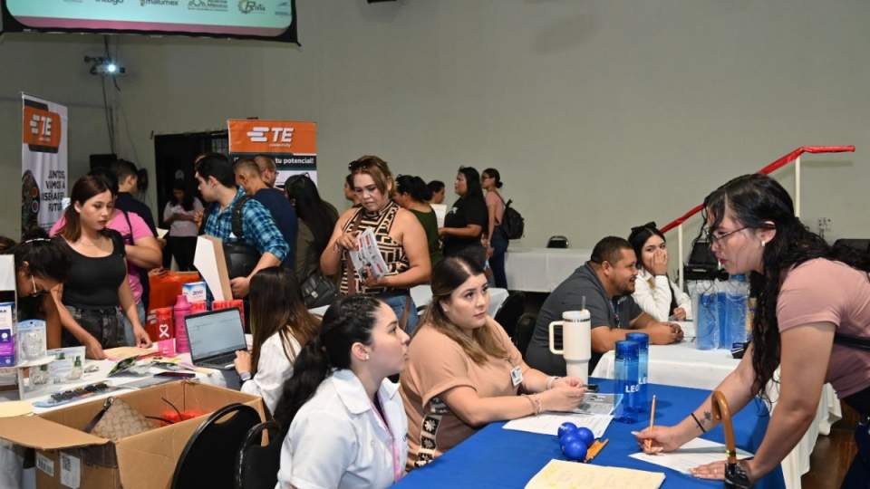 Gobierno de Sonora ofrece más de 2 mil empleos en Hermosillo